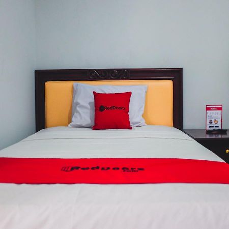 Reddoorz Plus @ Helvetia Medan Extérieur photo