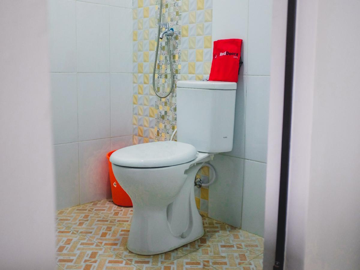 Reddoorz Plus @ Helvetia Medan Extérieur photo